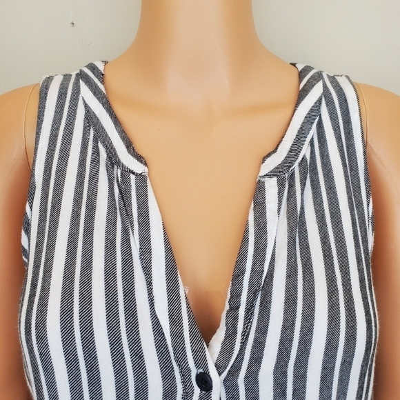 Sanctuary stripe Sleeveless button down shirt - Picture 7 of 12